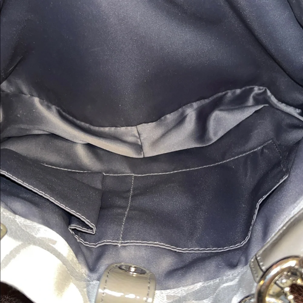 EUC Authentic Y2K Coach Penelope Optic Gray Signature Handbag
